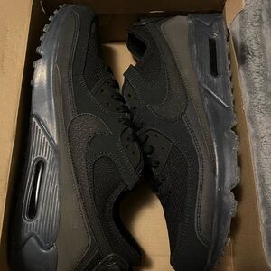 Men’s Nike Black and Gray Sneakers size 13 NEW